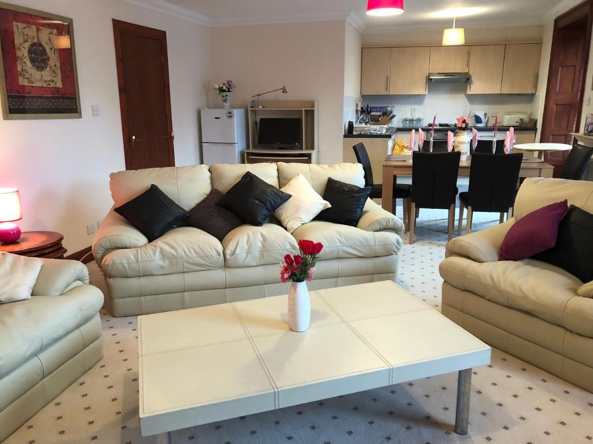 פורפאר Executive Serviced Apartments 2 מראה חיצוני תמונה