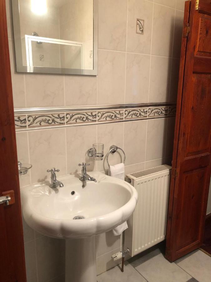 פורפאר Executive Serviced Apartments 2 מראה חיצוני תמונה